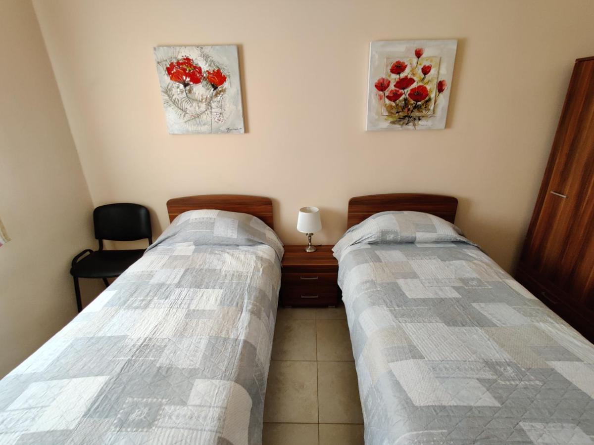 Doms Apartment Tarxien Ngoại thất bức ảnh