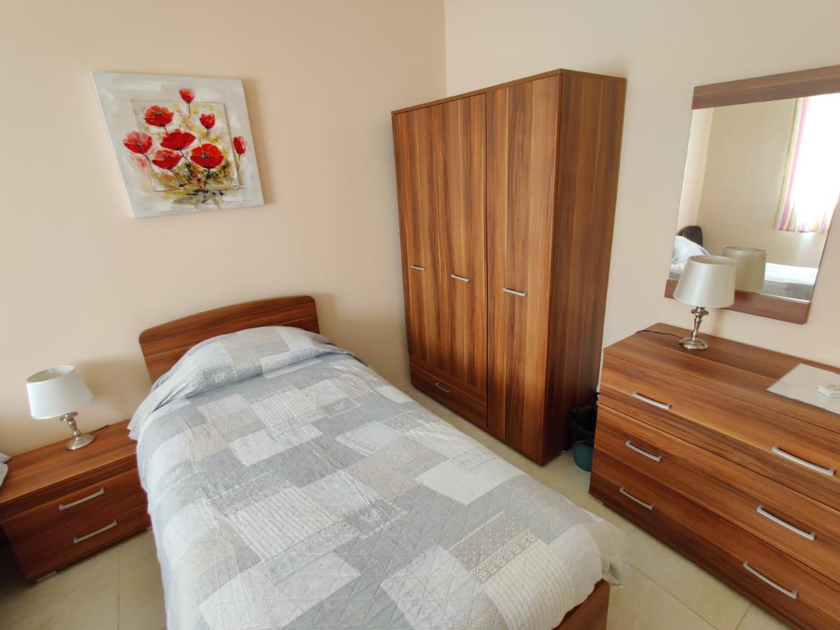 Doms Apartment Tarxien Ngoại thất bức ảnh