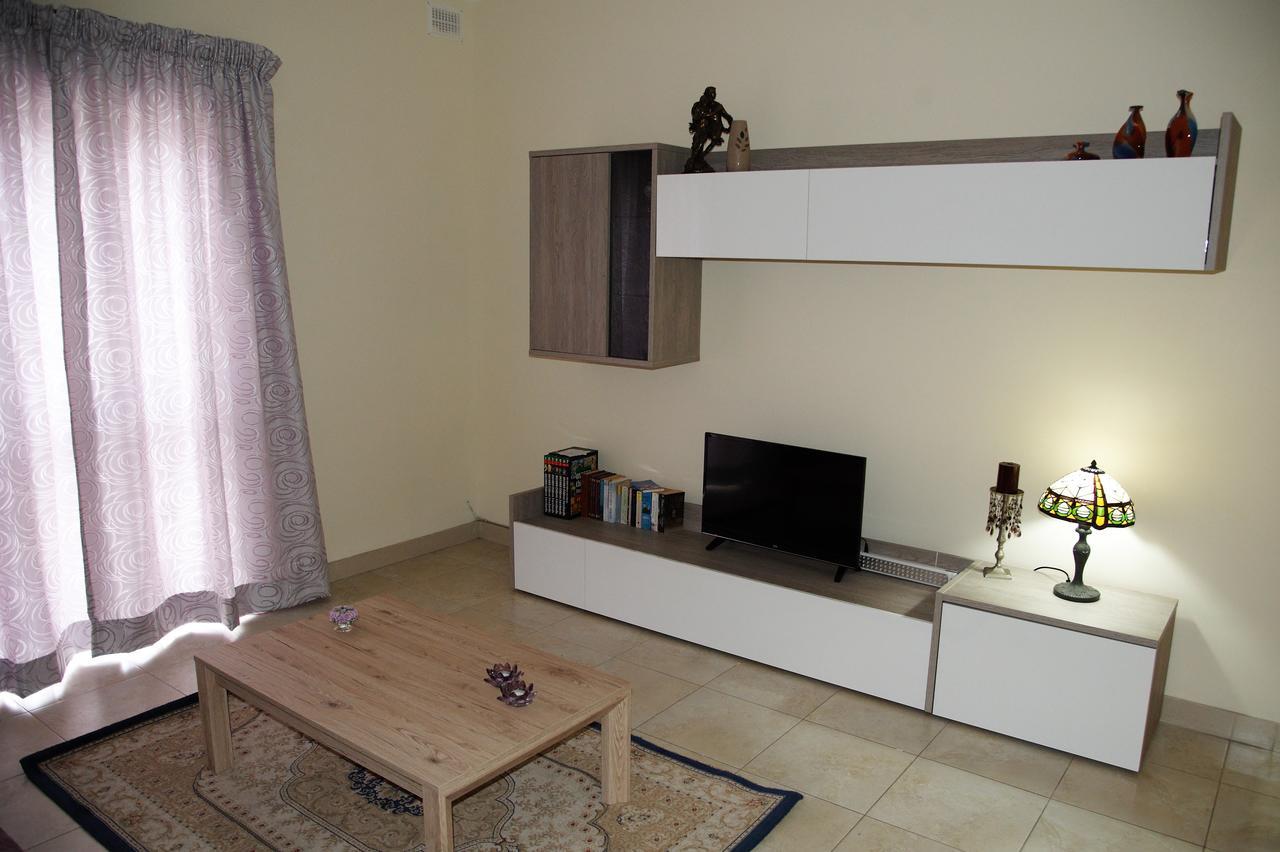 Doms Apartment Tarxien Ngoại thất bức ảnh